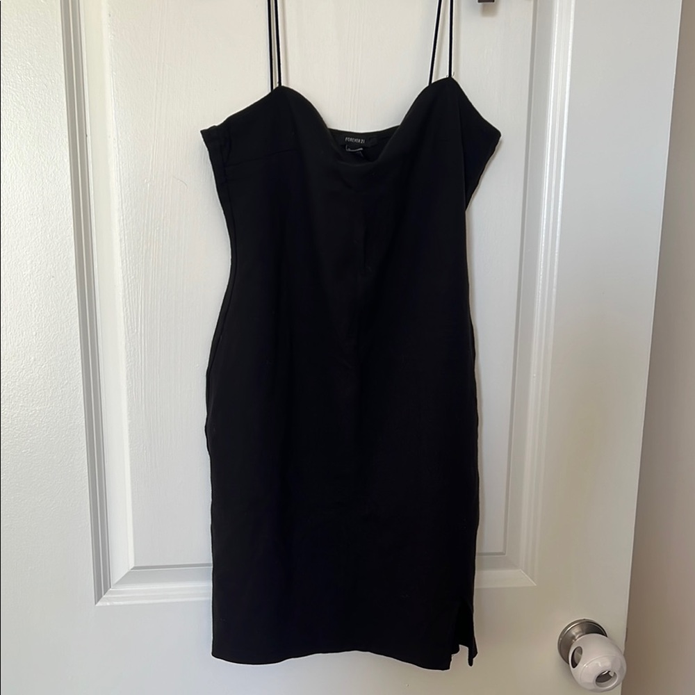 Forever 21 Black Spaghetti Strap Slip Dress